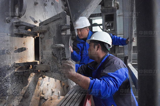 檢查維修.jpg 檢查維修.jpg