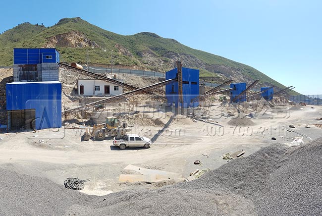 石料廠生產(chǎn)現(xiàn)場(chǎng) 石料廠生產(chǎn)現(xiàn)場(chǎng)