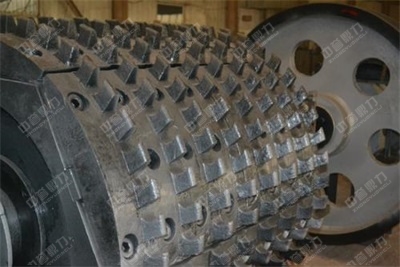 對(duì)輥破的輥?zhàn)? style=