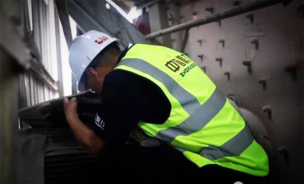 �����ˆT��(du��)����C(j��)�z�ެF(xi��n)��(ch��ng)