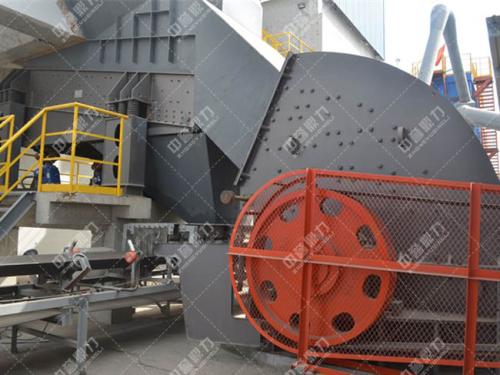 ��ʯ���a(ch��n)���ϵ���ӽo�ϙC(j��)