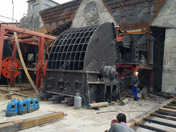 �Nʽ����C(j��)��(y��ng)�ìF(xi��n)��(ch��ng)