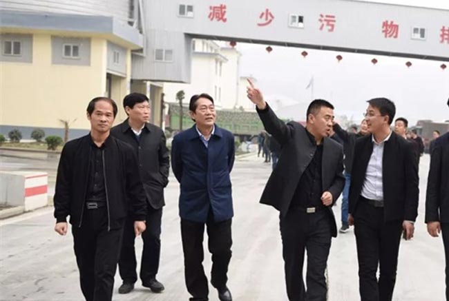 ����Fһ�п���ɰʯ�������a(ch��n)��