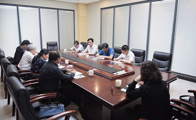 ���l(xi��ng)�й��žּ����l(xi��ng)�I(y��)���g(sh��)�W(xu��)Ժ��(d��o)�W�R���u(y��)��������У�����