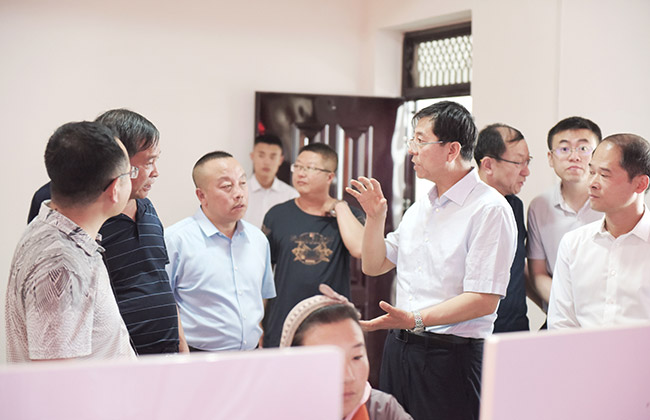 �˽����u(y��)�����Vɽ���a(ch��n)����ϵ�y(t��ng)