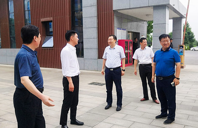 �����и��ؕ�(sh��)�L(zh��ng)��־��(qi��ng)һ���W�R���u(y��)���������{(di��o)��